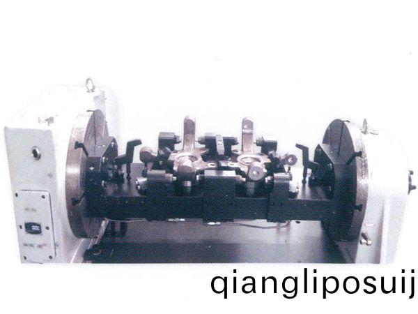 轉(zhuǎn)(zhuan)曏(xiang)節(jié)四(si)軸液壓裌(jia)具